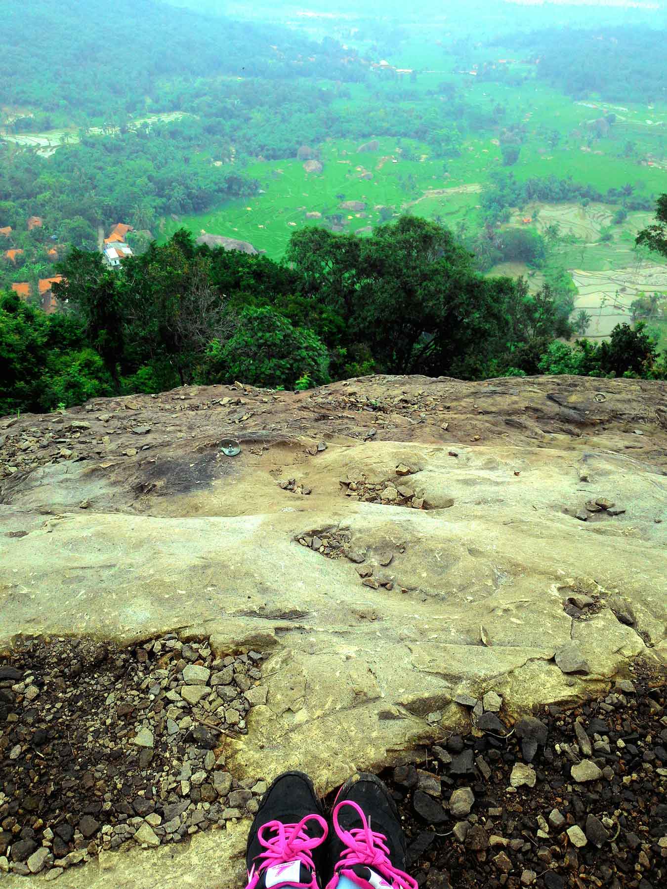 Bersantai di Gunung Parang