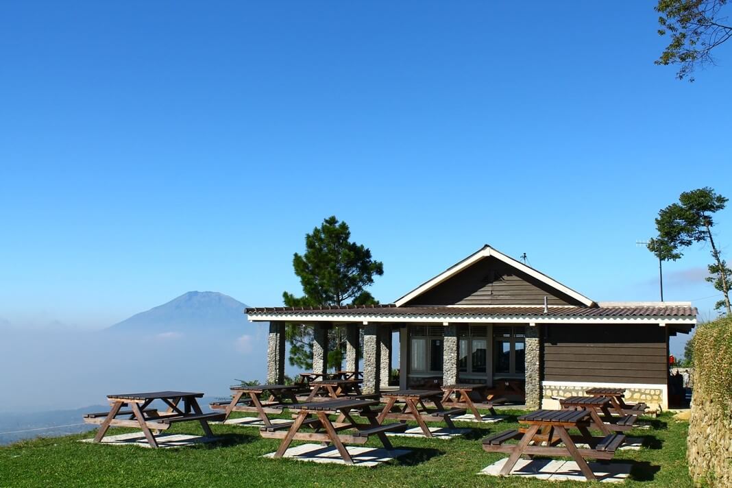 Ngopi Cantik di Atas Awan Pondok Kopi Semarang